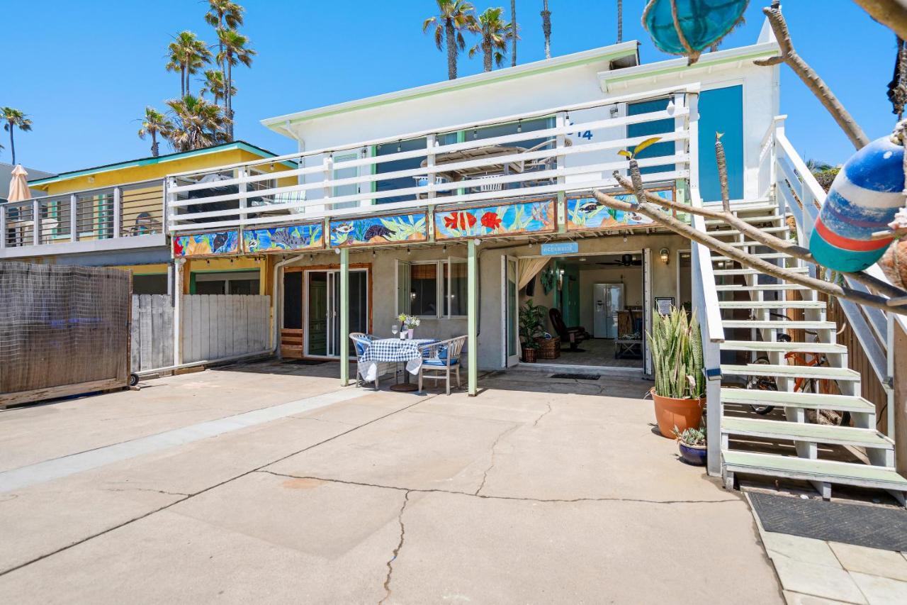 Beachfront Cottage Upper Unit Oceanside Exterior photo