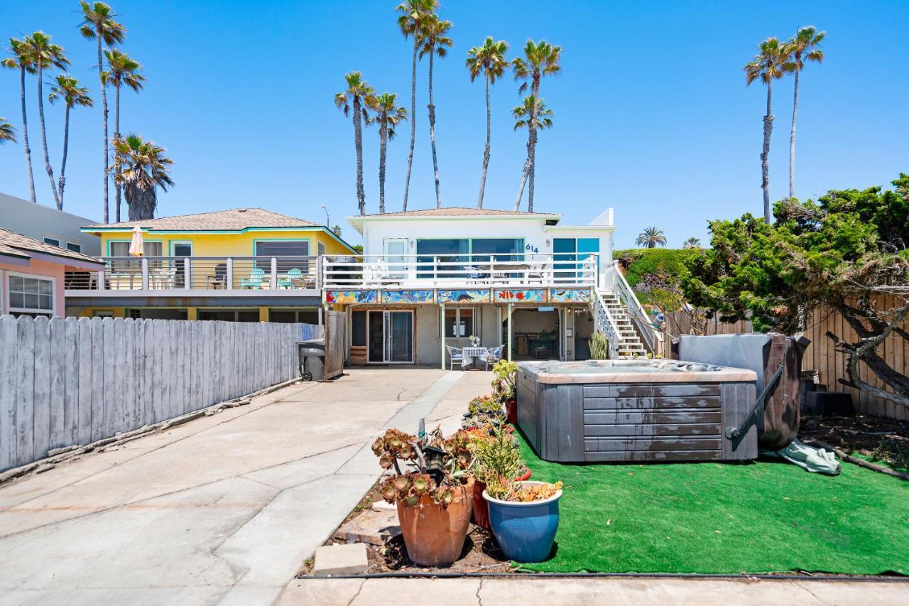 Beachfront Cottage Upper Unit Oceanside Exterior photo
