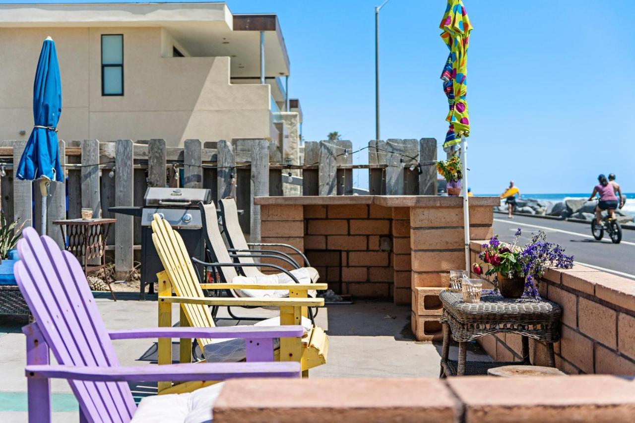 Beachfront Cottage Upper Unit Oceanside Exterior photo
