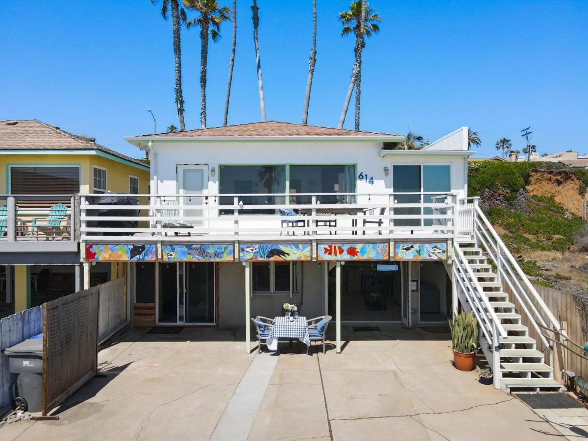 Beachfront Cottage Upper Unit Oceanside Exterior photo