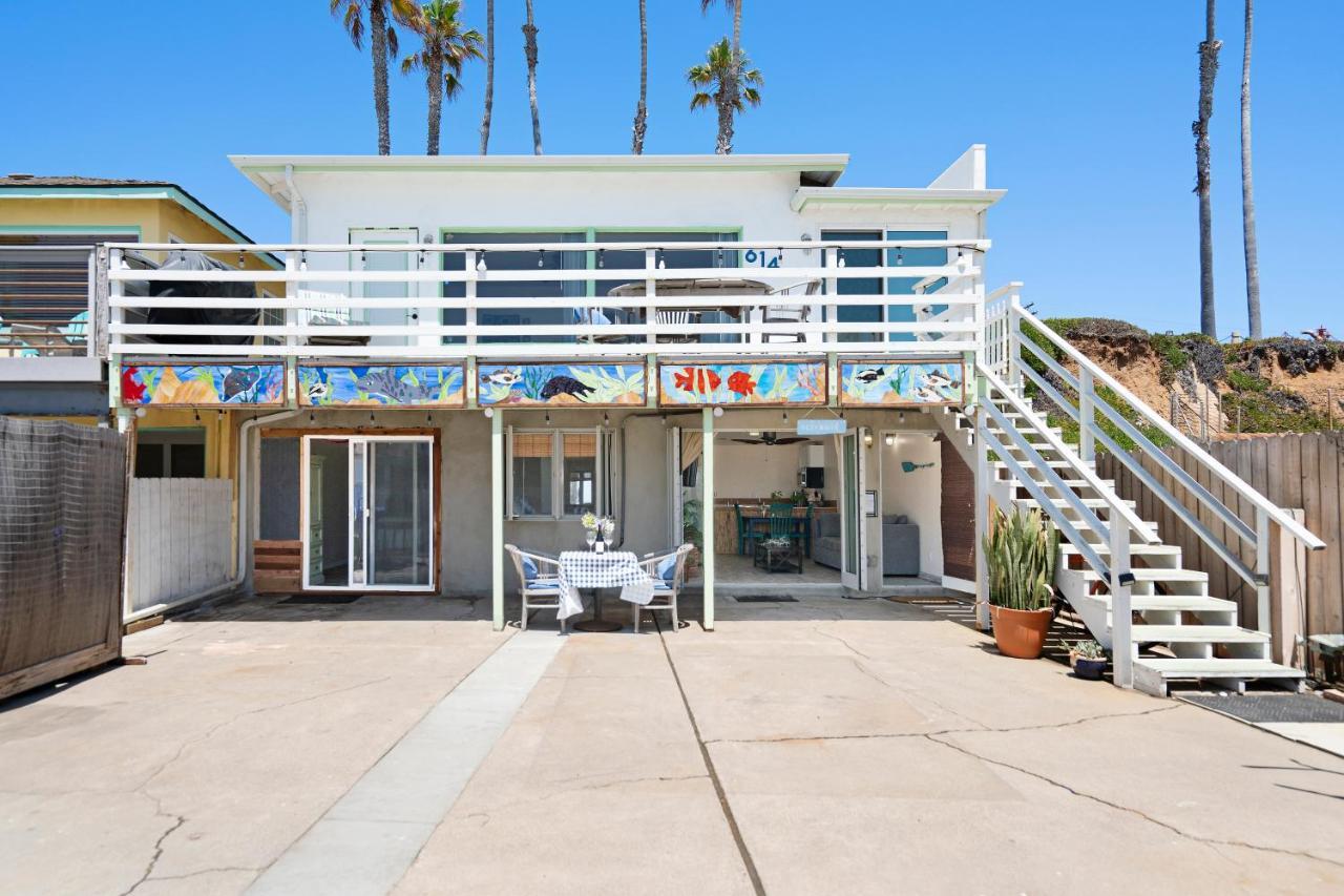 Beachfront Cottage Upper Unit Oceanside Exterior photo